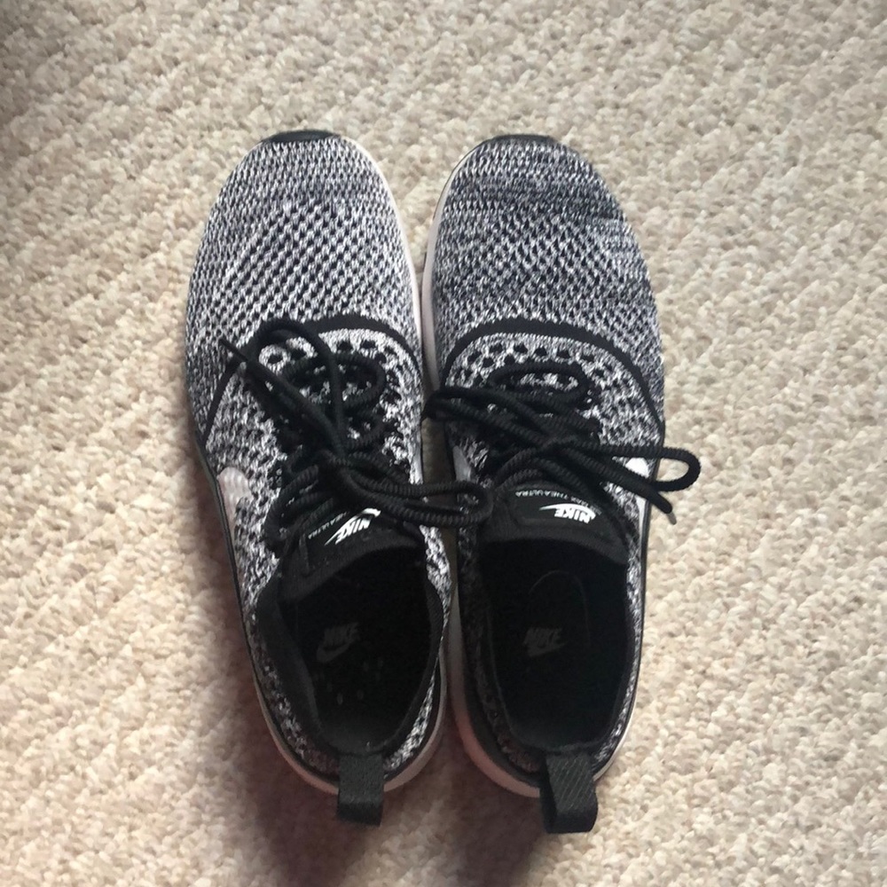 Nike Black and White Women's Sneakers